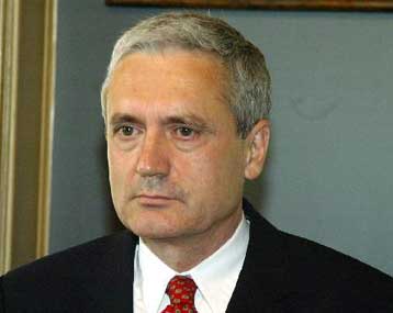 Δεν αποσύρεται η Αγροτική Τράπεζα από το Χρηματιστήριο, τονίζει ο Δ.Μηλιάκος