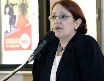 Την ανάδειξη του ΚΚΕ στη μόνη «αξιωματική αντιπολίτευση» στην ΕΕ ζήτησε η Αλ.Παπαρήγα