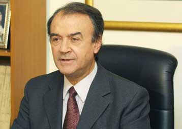 Σύγκρουση παλιάς και νέας τάξης πραγμάτων στα γραφεία του ΔΗΚΚΙ με τρεις συλλήψεις