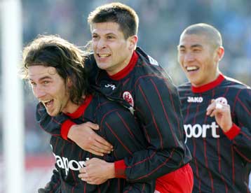 Παραμένει στην bundesliga ο Αμανατίδης-Υπέγραψε στην Καϊζερσλάουτερν