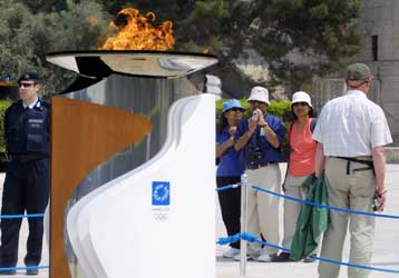 Στις 2 Ιουνίου αρχίζει το διεθνές ταξίδι της Ολυμπιακής Φλόγας