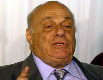 Αποσύρεται ο Ρ.Ντενκτάς – Νέος πολιτικός σχηματισμός από παραιτηθέντες βουλευτές