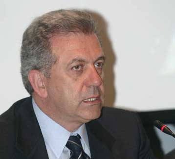 Τις πρωτοβουλίες για τον τουρισμό εν όψει των Αγώνων παρουσίασε ο Δ.Αβραμόπουλος