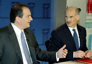 Σε δύο τηλεμαχίες εφ όλης της ύλης προσανατολίζονται ΝΔ, ΠΑΣΟΚ