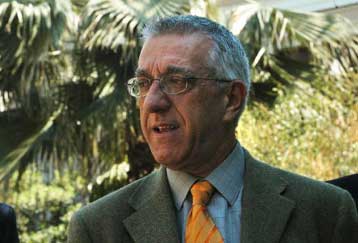 Χαλαρώνουν τα μέτρα κατά του καπνίσματος – «Παγώνουν» οι ποινές στους παραβάτες