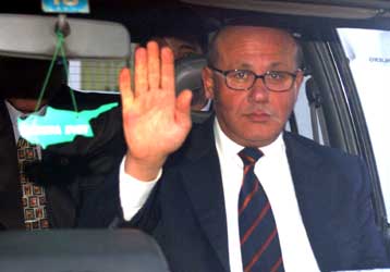 Επιπλήξεις Ταλάτ στην τουρκοκυπριακή αντιπροσωπεία που ψήφισε αποχή στο Στρασβούργο