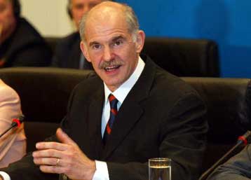 Ανασυγκρότηση του ΠΑΣΟΚ χωρίς αποκλεισμούς στελεχών προανήγγειλε ο Γ.Παπανδρέου