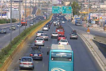 Το μεσημέρι της Παρασκευής αρχίζει η έξοδος για το τριήμερο του Αγίου Πνεύματος