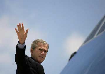 Ιταλική ανησυχία για μεγάλη αναταραχή κατά την επικείμενη επίσκεψη Μπους στη χώρα