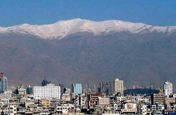 Τουλάχιστον 20 νεκροί και 150 τραυματίες από ισχυρό χτύπημα του Εγκέλαδου στο Ιράν