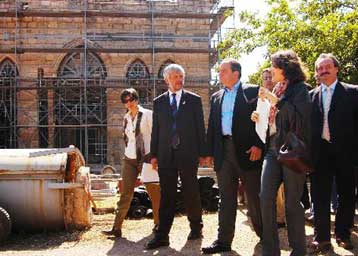 Τα έργα αναστήλωσης στην Ιερά Μονή Δαφνίου επιθεώρησε ο Κώστας Καραμανλής