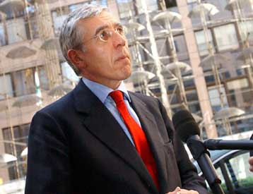 Αγανακτισμένος ο Τζακ Στρο από τις επιθέσεις στη Σαουδική Αραβία