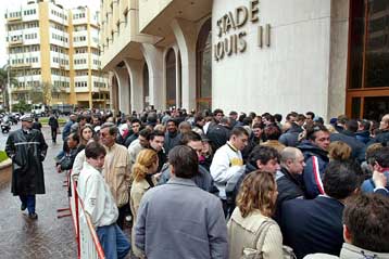 Έκρηξη με υλικές μόνο ζημιές έξω από το στάδιο Λουί ΙΙ του Μονακό