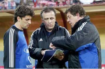 Τράβηγμα πρώτου βαθμού ο Ντέμης, σε δίλημμα ο Ρεχάγκελ