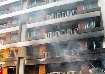 Επτά νεκροί και πέντε τραυματίες από πυρκαγιά σε διαμέρισμα στη Μόσχα