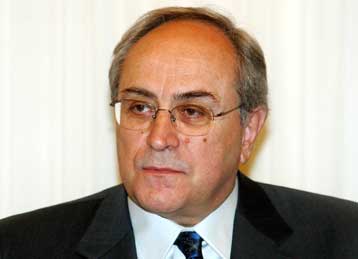 Η «φούσκα» των καυσίμων μεγαλώνει εις βάρος των καταναλωτών, καταγγέλλει ο ΣΥΝ