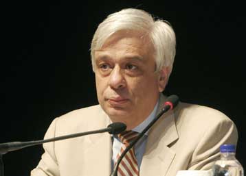 Υπεραμύνεται των ρυθμίσεων της κυβέρνησης για τη μερική απασχόληση ο Πρ.Παυλόπουλος