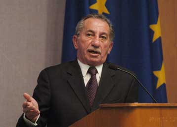 Δυσαρεστημένος ο Τάσσος Παπαδόπουλος από το περιεχόμενο της έκθεσης Ανάν