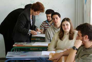 Για καλά διαβασμένους τα θέματα της Φυσικής και των Αρχαίων – Απαιτητικά της Ιστορίας