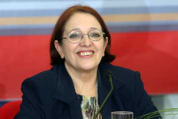 «Εντολοδόχο» των ΗΠΑ χαρακτηρίζει τον Κόφι Ανάν η Αλέκα Παπαρήγα