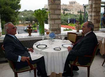 «Μυστικό» γεύμα Κωνσταντόπουλου – Τσοχατζόπουλου την Παρασκευή