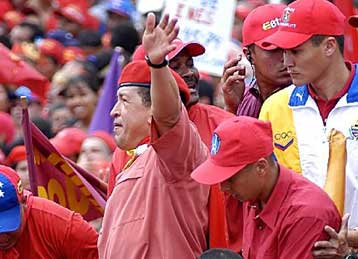 Πρώτη μαζική διαδήλωση οπαδών του Ούγκο Τσάβες εν όψει του κρίσιμου δημοψηφίσματος