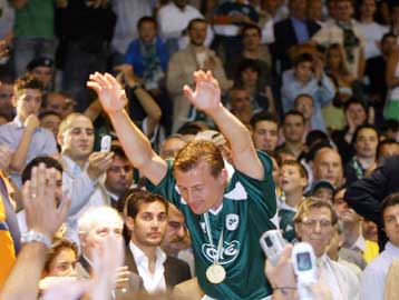 Σε αναμονή της Πόρτο για Σεϊταρίδη-Απομακρύνεται ο Μικάελσεν