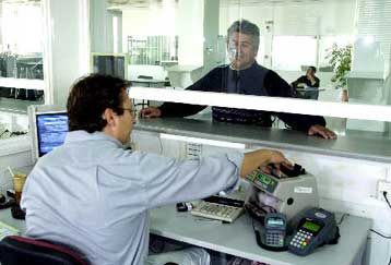 Κατάργηση των τεκμηρίων διαβίωσης εξετάζει η κυβέρνηση – Αυστηρότερο το «πόθεν έσχες»