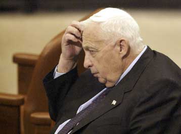 Την παραίτησή τους υπέβαλαν ένας ακροδεξιός υπουργός και ένας υφυπουργός στο Ισραήλ