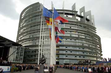 Νίκη των κεντροδεξιών κομμάτων στις ευρωεκλογές «βλέπει» το Κέντρο Ευρωπαϊκών Μελετών