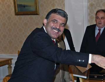 Η Ουάσινγκτον ζητά να μην τίθενται εμπόδια στην οικονομική αναβάθμιση του ψευδοκράτους