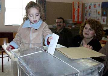 Μετά τις 23:00 της Κυριακής τα επίσημα αποτελέσματα των ευρωεκλογών