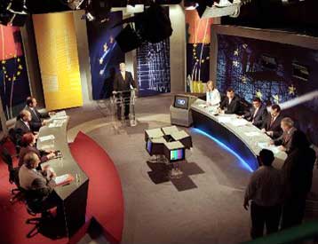 Αντιπαράθεση για τις «ανακρίβειες» και τα «ψέματα» του ντιμπέιτ