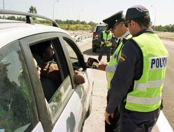 Δύο αστυνομικοί σκοτώθηκαν σε ανταλλαγή πυρών στη βόρεια Ισπανία