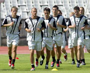 Πιθανότητες κατάκτησης του Euro 2004 και του Μουντιάλ 2006 δίνει στην Αγγλία ο Όουεν