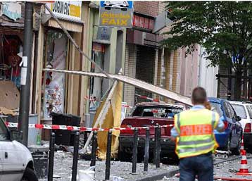 Αγνωστο το κίνητρο της βομβιστικής επίθεσης στην Κολονία