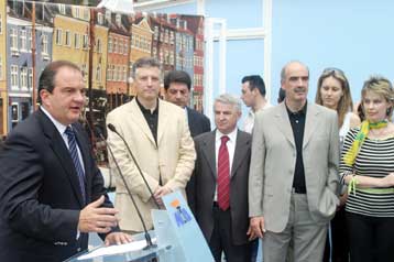 Οι εκλογές για το Ευρωκοινοβούλιο αφορούν άμεσα τον καθένα μας, τόνισε ο Κ.Καραμανλής