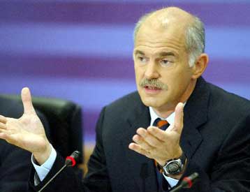 Σε υψηλούς αντιπολιτευτικούς τόνους η συνέντευξη του Γ.Παπανδρέου στο Ζάππειο