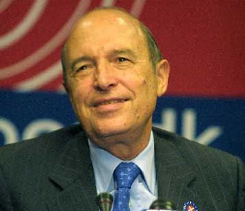 «Βήμα» Σημίτη για την προεδρία της Ευρωπαϊκής Επιτροπής