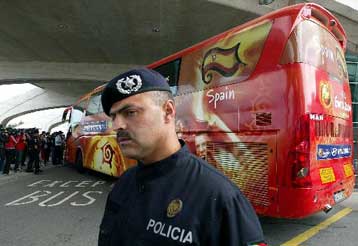 Συλλήψεις «ύποπτων» Αράβων προηγήθηκαν της έναρξης του EURO 2004 στο Πόρτο