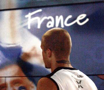 «Τρικολόρ» εναντίον «λιονταριών» στο «Ντα Λους», Κροατία-Ελβετία στη Λεϊρία