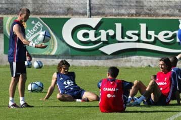 Με τον Ντεσαγί στον πάγκο θα παραταχθεί η Γαλλία απέναντι στην Αγγλία