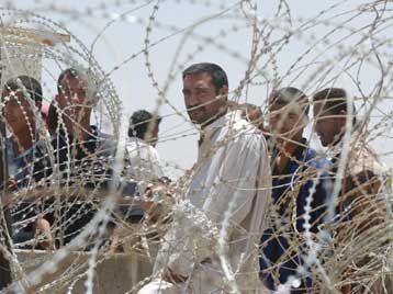 Τέσσερις Βρετανοί κατηγορούνται για κακομεταχείριση Ιρακινών κρατουμένων