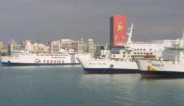 Σε μονομερή αύξηση των ναύλων προχωρούν οι ακτοπλοϊκές εταιρείες