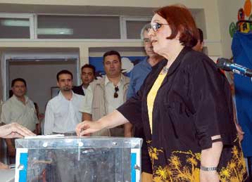 Θετική η αποτίμηση του ΚΚΕ για το ποσοστό που απέσπασε στις ευρωεκλογές