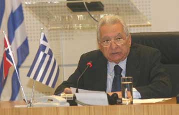 Διαφωνίες στο Συμβούλιο των Ευρωπαίων ΥΠΕΞ για το Σύνταγμα και την Κομισιόν