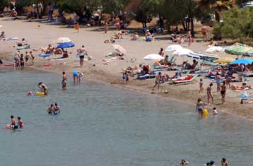 Αρχισε την Τρίτη το πρόγραμμα Κοινωνικού Τουρισμού του ΕΟΤ για το 2004