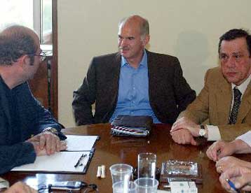 Το ΠΑΣΟΚ δεν ανήκει σε κανένα, το συνέδριο δεν θα αναβληθεί, διεμήνυσε ο Γ.Παπανδρέου