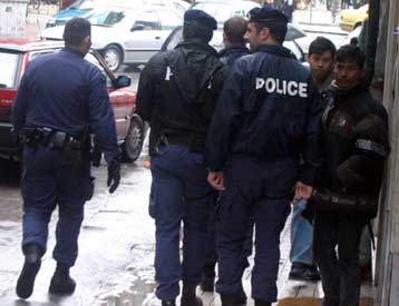 Αρχισε η απομάκρυνση άστεγων, τοξικομανών και ζητιάνων από την Αθήνα εν όψει Αγώνων