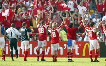 Η Ελβετία θα δώσει μάθημα ταπεινότητας στην Αγγλία, λέει ο Γιακίν